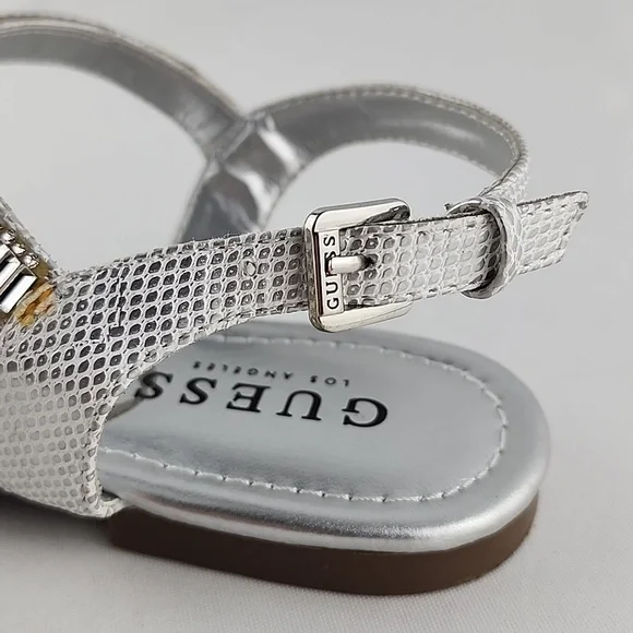 GUESS Women's Flat Silver Bejeweled Rhinestones Thong Sandals Size 8M - Picture 12 of 15